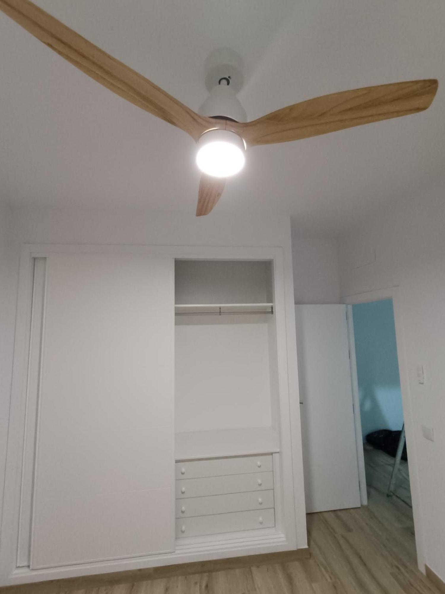 Apartamento Vitelio Кармона Екстериор снимка